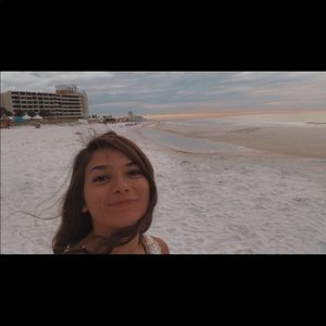 Meet your Posher, Hannah